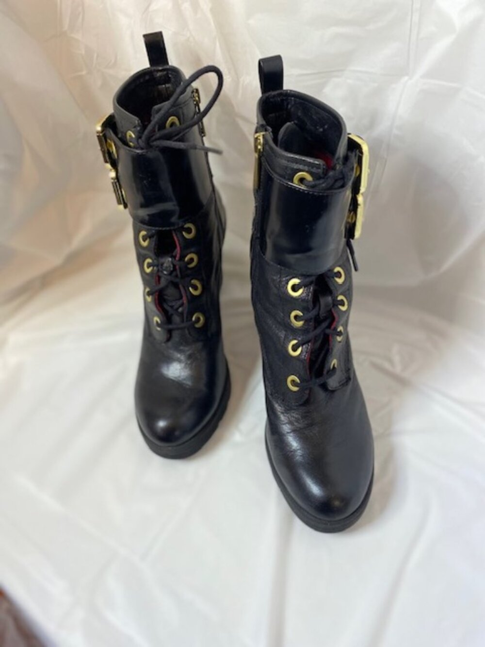 GUESS Women's Finlay Heeled Combat Boots – Black Leather Size 10